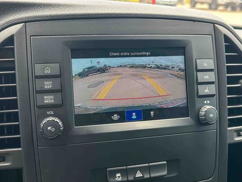 Used 2022 Mercedes-Benz Metris image 27
