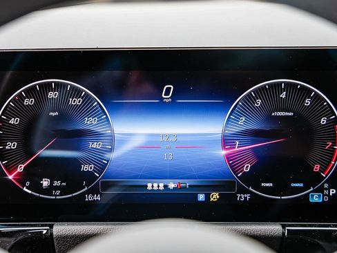 New 2025 Mercedes-Benz GLA 250 image 22
