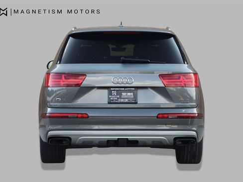 Used 2018 Audi Q7 3.0T Prestige AWD/4WD image 8