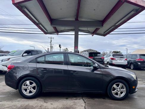 Used 2014 Chevrolet Cruze LT image 5
