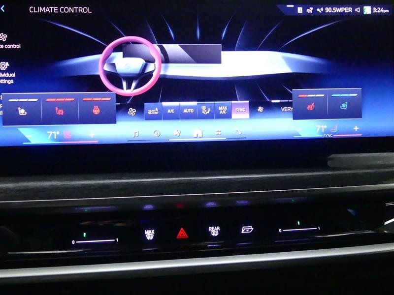 Used 2023 BMW i7 xDrive60 AWD/4WD image 15