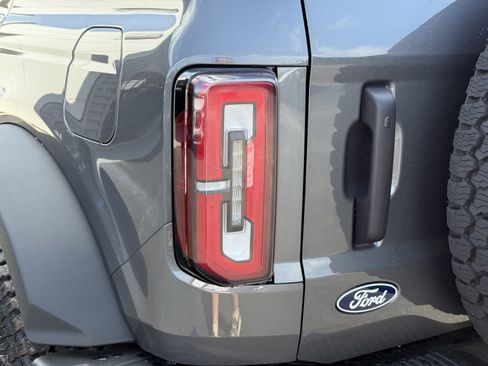 New 2026 Ford Bronco Badlands AWD/4WD image 7