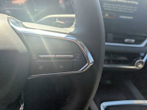 New 2026 Chevrolet Equinox LT w/ Convenience Package II image 18