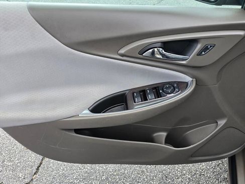 Used 2022 Chevrolet Malibu LT FWD image 9