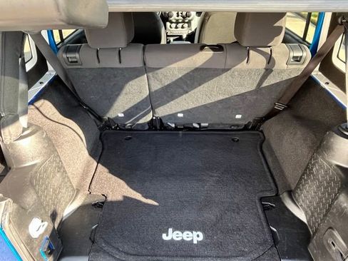 Used 2015 Jeep Wrangler Unlimited Sport w/ Quick Order Package 24S image 22