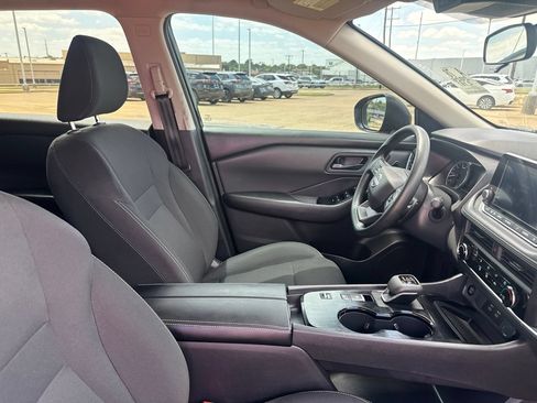 Used 2026 Nissan Rogue S FWD image 30