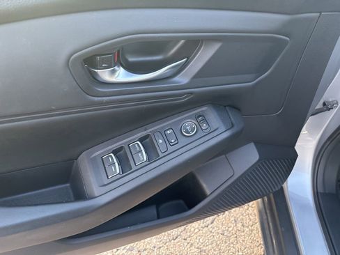 Used 2023 Honda Accord EX image 17