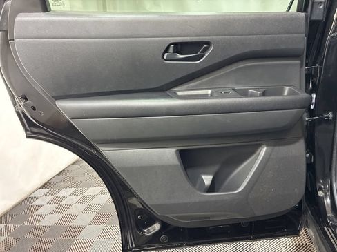 Used 2023 Nissan Pathfinder Rock Creek AWD/4WD image 19