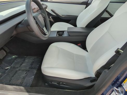 Used 2024 Tesla Model 3 image 16
