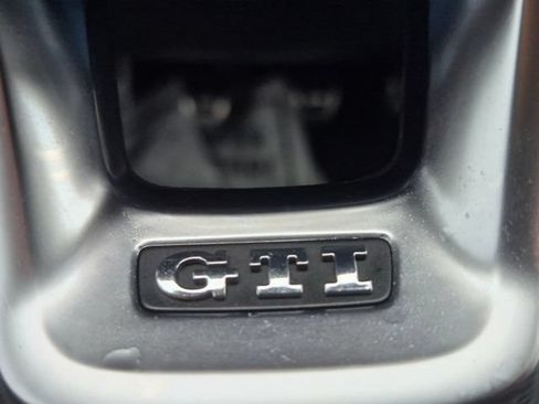 Used 2019 Volkswagen GTI S FWD image 31