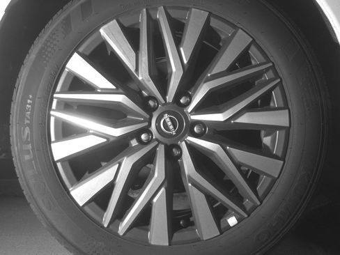 Used 2025 Nissan Altima 2.5 SV image 12