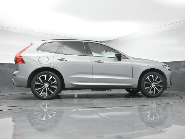 Used 2024 Volvo XC60 B5 Plus w/ Protection Package Premier AWD/4WD image 41