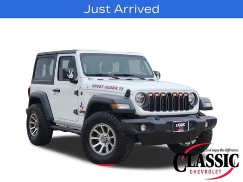 Used 2025 Jeep Wrangler Sport AWD/4WD image 1