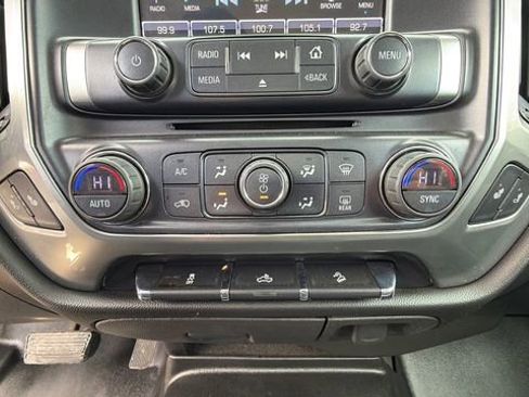 Used 2018 Chevrolet Silverado 1500 LT w/ All Star Edition image 14