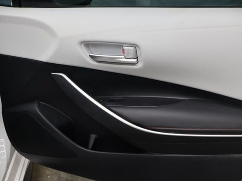 Used 2024 Toyota Corolla SE FWD image 11