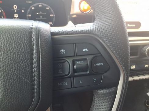 Used 2024 Toyota Tacoma TRD Sport AWD/4WD image 20