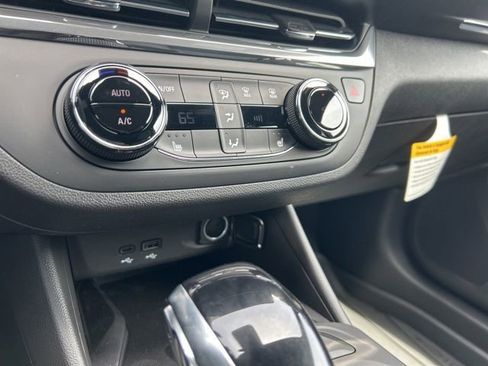 New 2026 Buick Envista Sport Touring w/ Convenience I Package FWD image 22