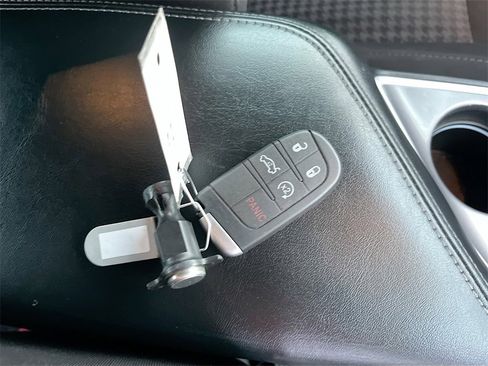 Used 2022 Dodge Challenger R/T Scat Pack w/ Driver Convenience Group image 32