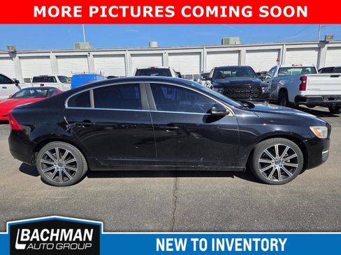 Used 2018 Volvo S60 T5 Inscription image 1