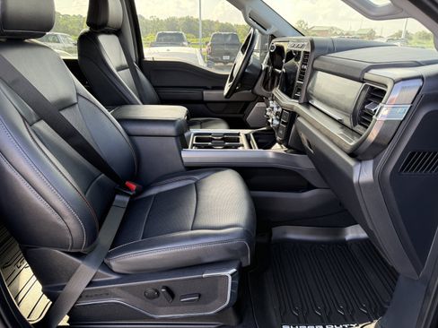 Used 2024 Ford F250 Lariat w/ Sport Appearance Package AWD/4WD image 16