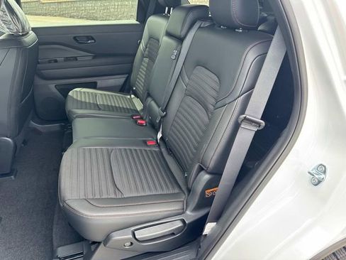 New 2026 Nissan Pathfinder Rock Creek AWD/4WD image 17