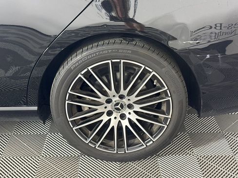 Used 2024 Mercedes-Benz C 300 C 300 image 10