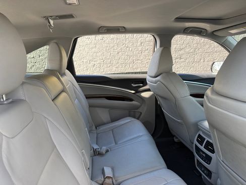 Used 2020 Acura MDX SH-AWD image 19