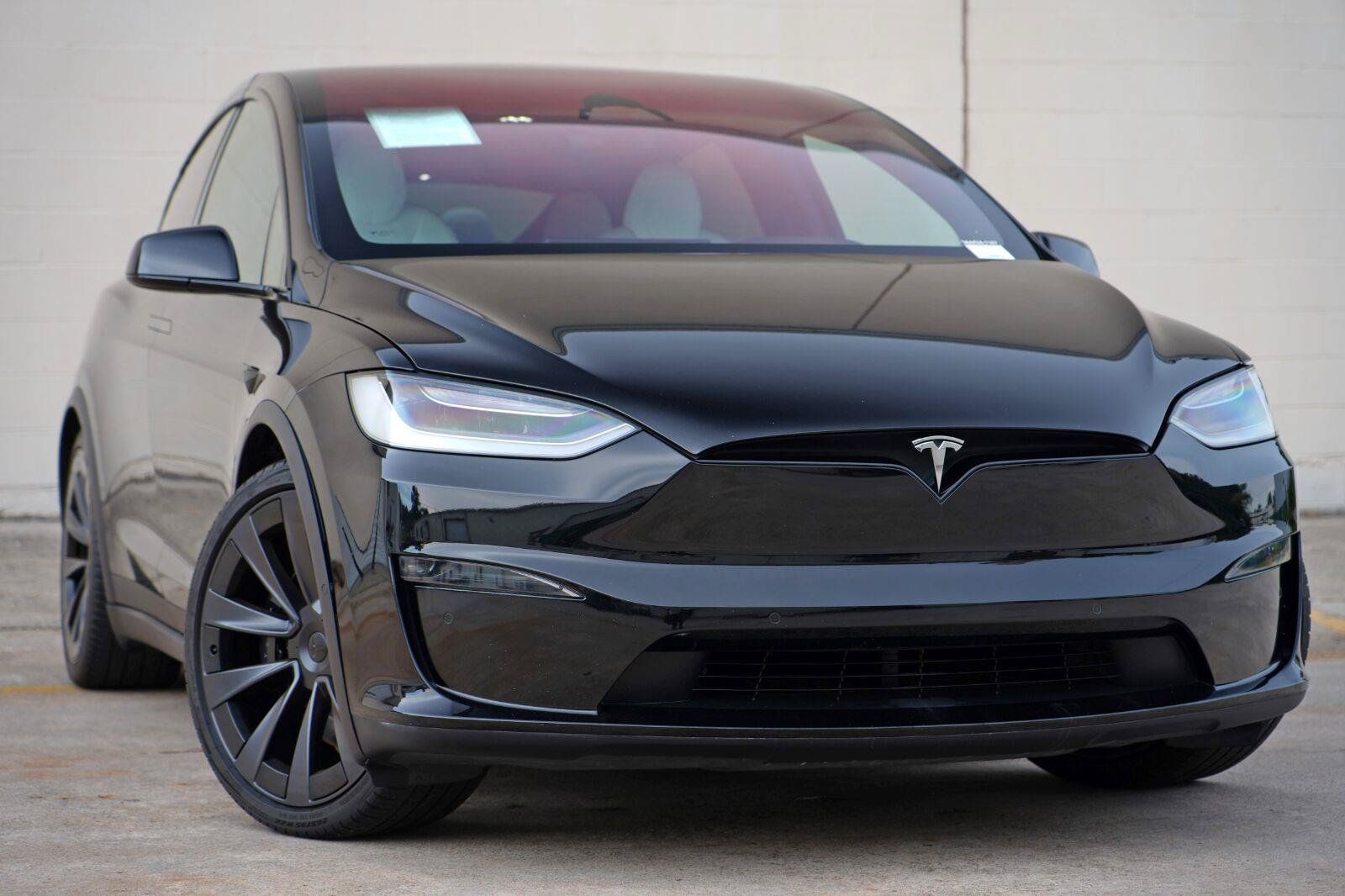 Used 2022 Tesla Model X AWD/4WD image 3