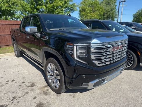 Used 2023 GMC Sierra 1500 Denali w/ Denali Reserve Package AWD/4WD image 1