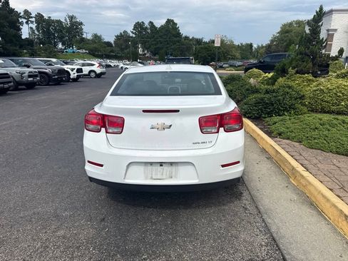 Used 2014 Chevrolet Malibu LT w/ Power Convenience Package FWD image 5