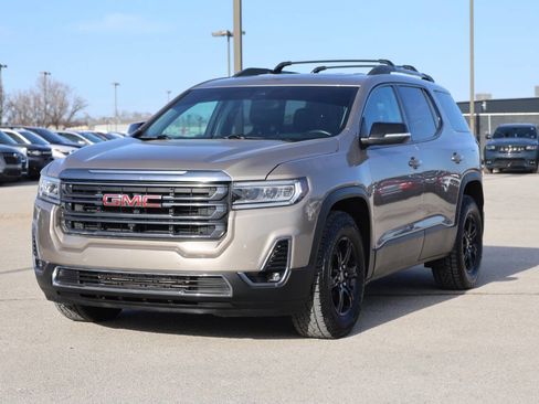Used 2022 GMC Acadia AT4 w/ Technology Package image 6