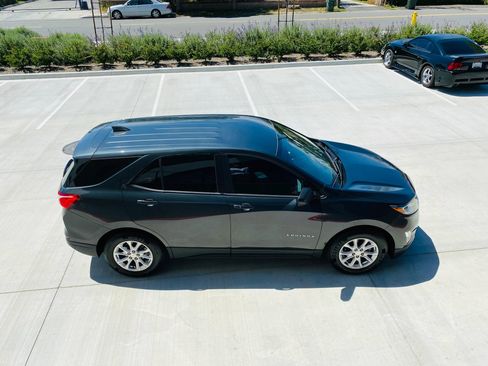 Used 2020 Chevrolet Equinox LS image 14