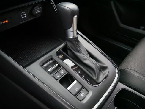 Used 2024 Honda CR-V LX image 24