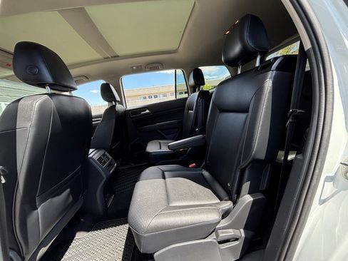 Used 2019 Volkswagen Atlas SEL R-Line AWD/4WD image 7