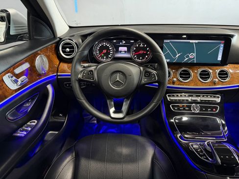 Used 2017 Mercedes-Benz E 300 4MATIC image 11
