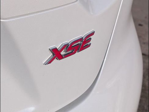 Used 2022 Toyota Corolla XSE image 18