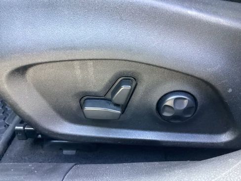 Used 2021 Jeep Renegade Latitude w/ Convenience Group image 16