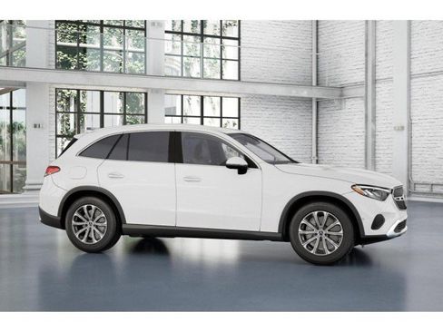 Certified 2024 Mercedes-Benz GLC 300 4MATIC image 28