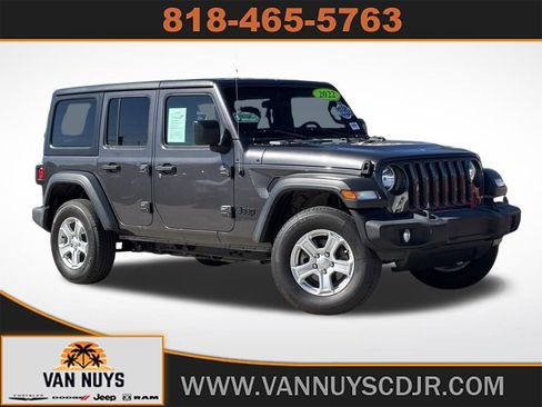 Used 2022 Jeep Wrangler Unlimited Sport image 1