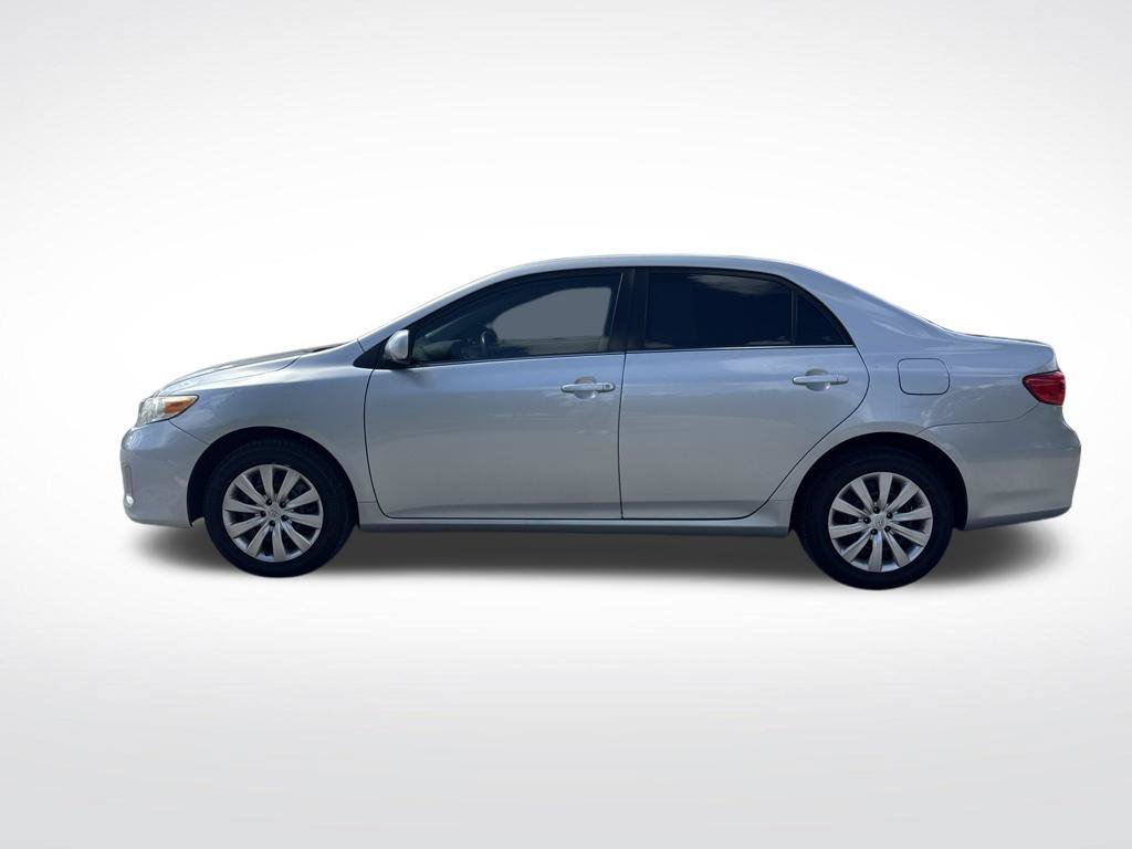 Used 2013 Toyota Corolla LE FWD image 8