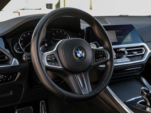 Used 2021 BMW 430i Coupe w/ M Sport Package image 16