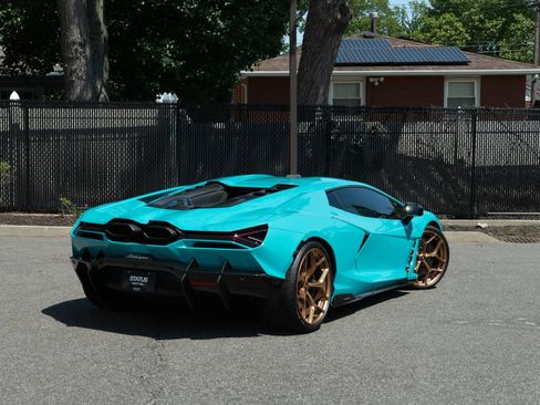 Used 2024 Lamborghini Revuelto AWD/4WD image 39