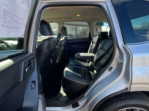 Used 2016 Subaru Forester 2.5i Touring w/ Eyesight & Navigation System image 21