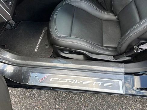 Used 2017 Chevrolet Corvette Stingray Coupe w/ 1LT RWD image 14