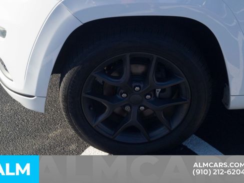 Used 2019 Jeep Grand Cherokee Limited X image 15