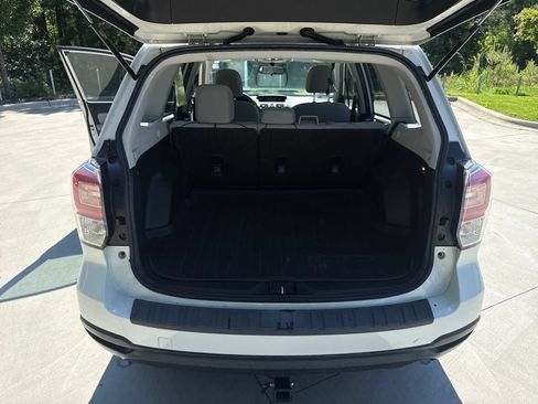 Used 2017 Subaru Forester 2.5i AWD/4WD image 32