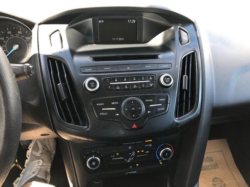 Used 2016 Ford Focus SE image 18