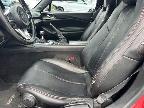 Used 2020 MAZDA MX-5 Miata Sport image 10