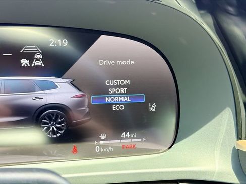 Used 2026 Toyota Crown Signia w/ Advanced Technology Package image 30