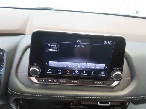 Certified 2022 Nissan Rogue SV image 14